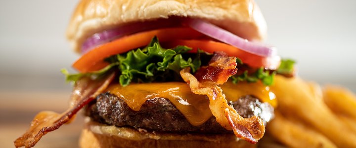 Glory Days Grill's Bacon & Cheddar Burger